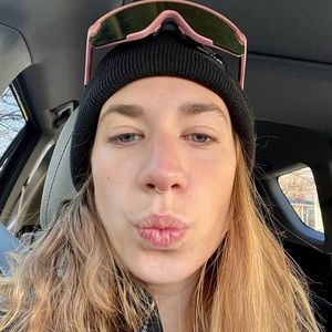 Meet your Posher, Ava